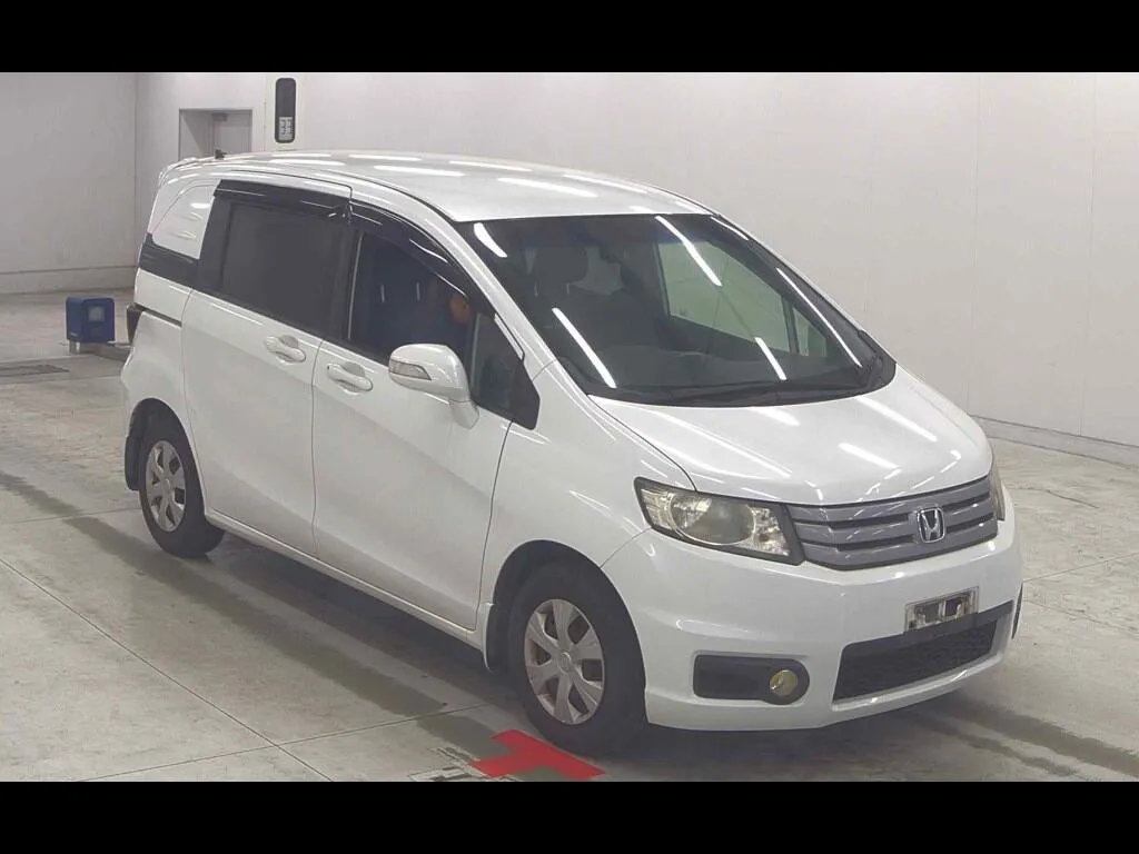 HONDA FREED SPIKE G JUST SELECTION