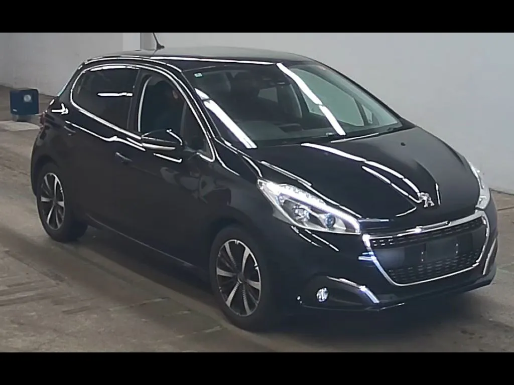 PEUGEOT 208 5D ALLURE