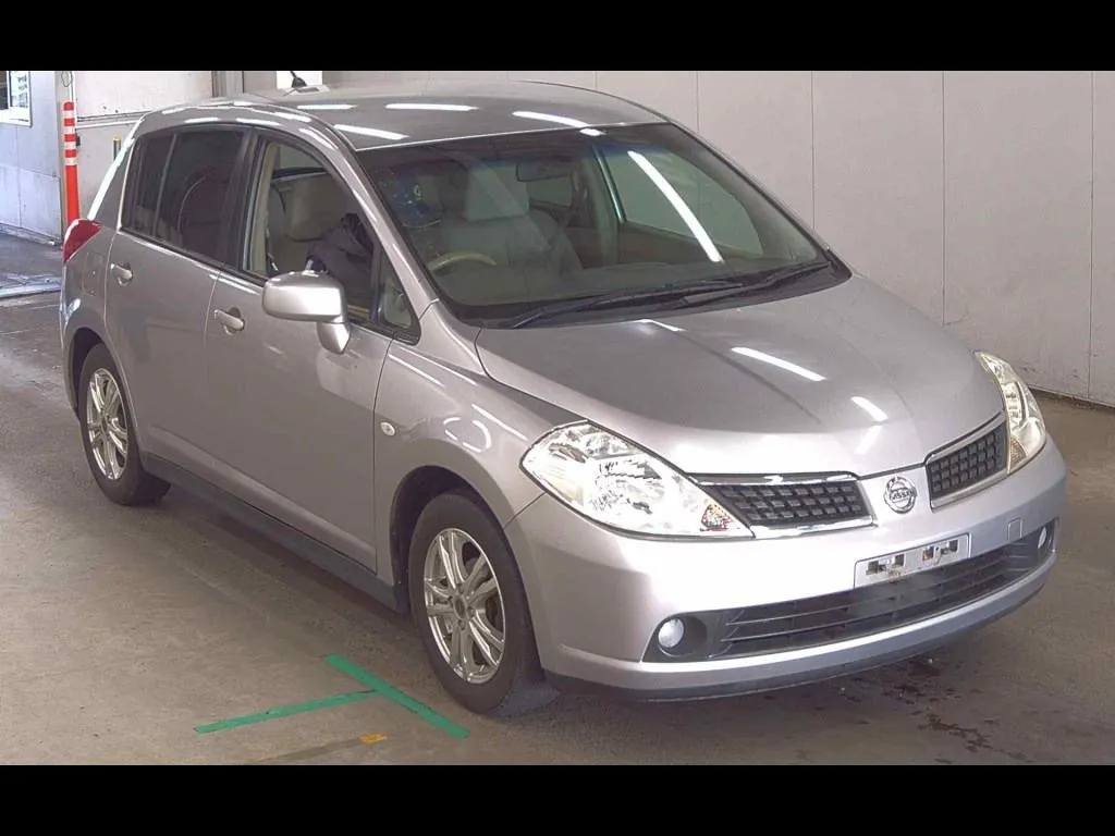 NISSAN TIIDA 15M