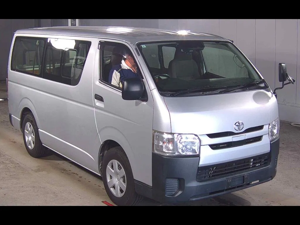 TOYOTA REGIUS ACE VAN 4D DX