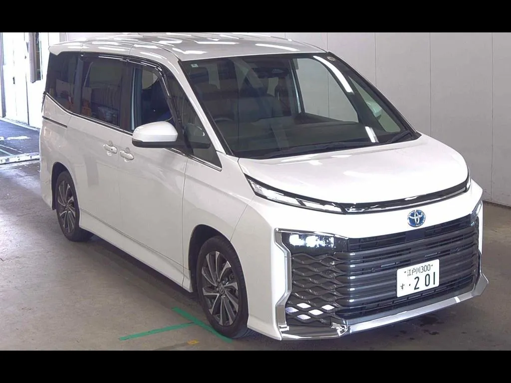 TOYOTA VOXY HYBRID S-Z