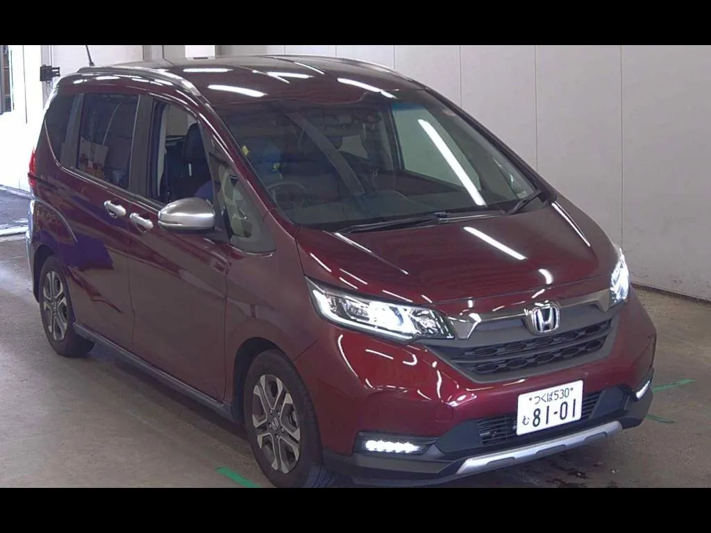 HONDA FREED PLUS CROSSTAR