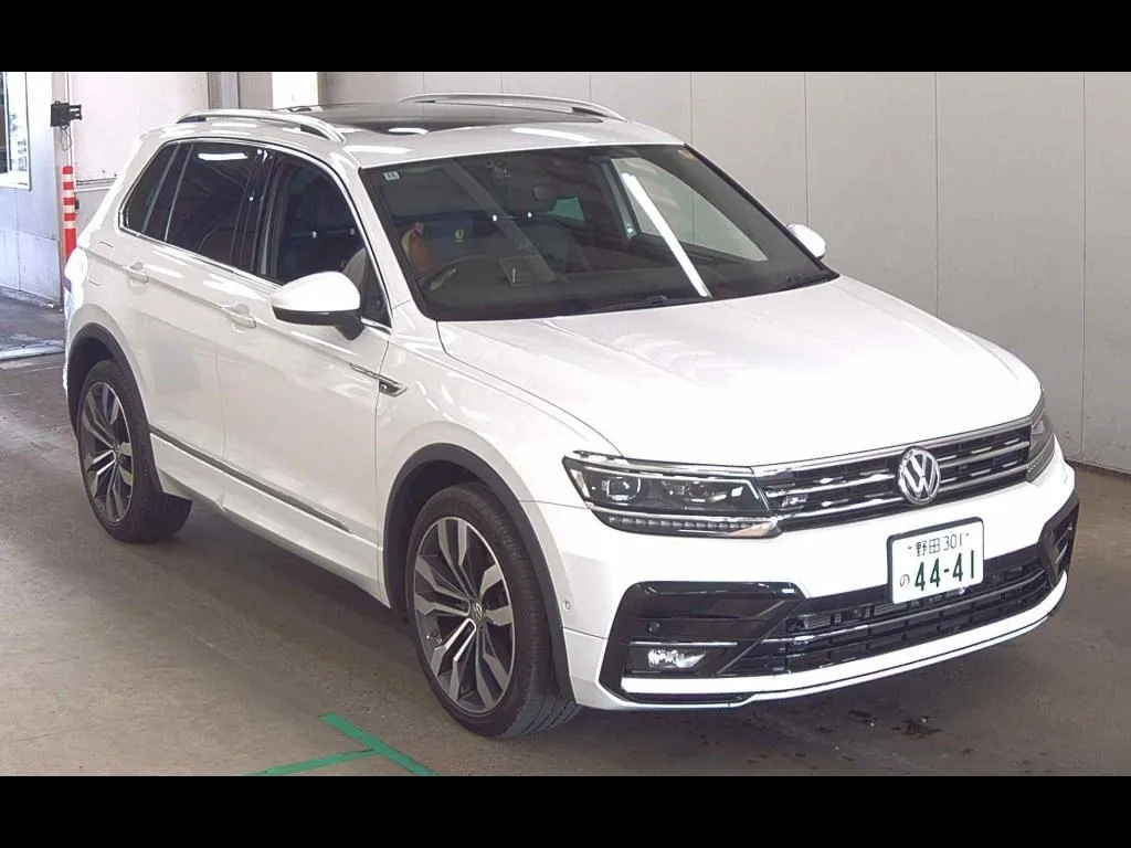 VOLKSWAGEN TIGUAN 4WD TDI 4MOTION R-LINE