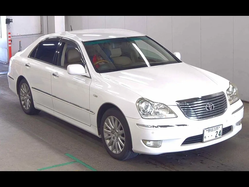 TOYOTA CROWN MAJESTA 4D C TYPE