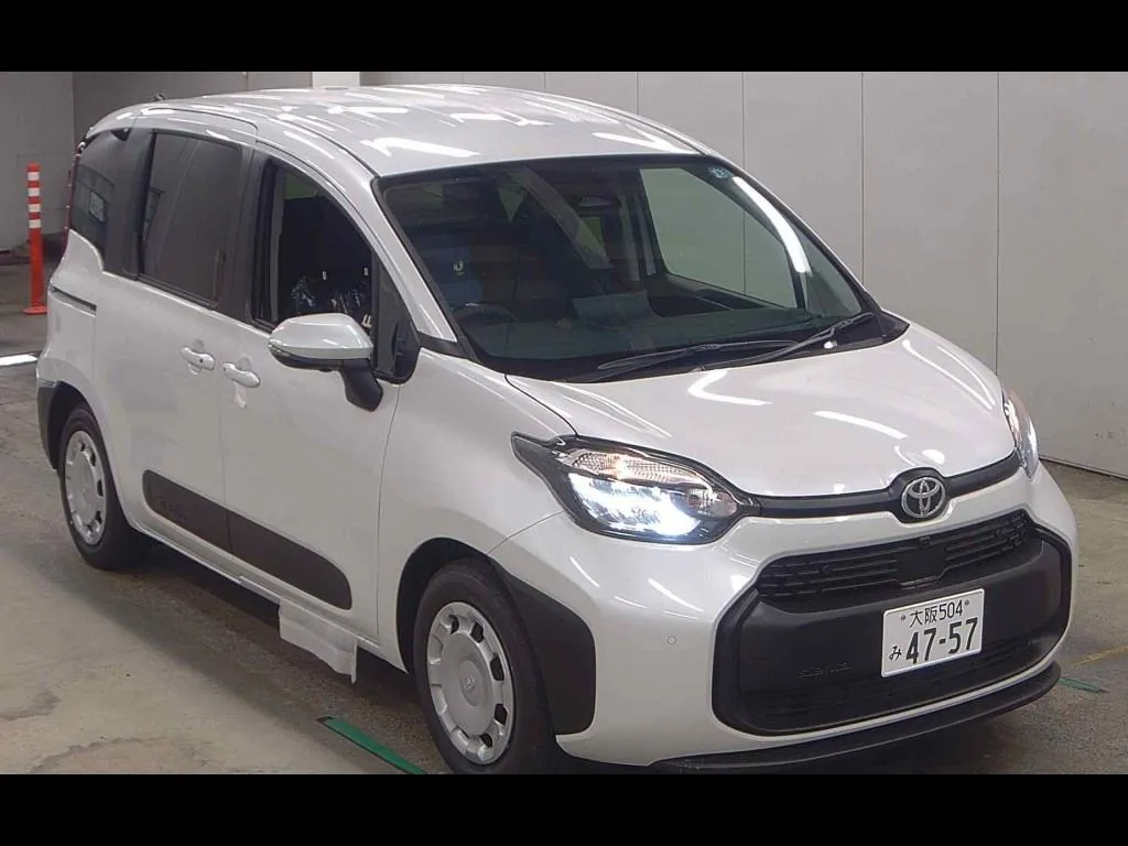 TOYOTA SIENTA HYBRID G