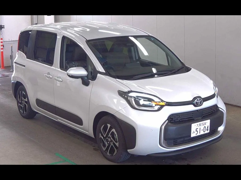 TOYOTA SIENTA HYBRID Z