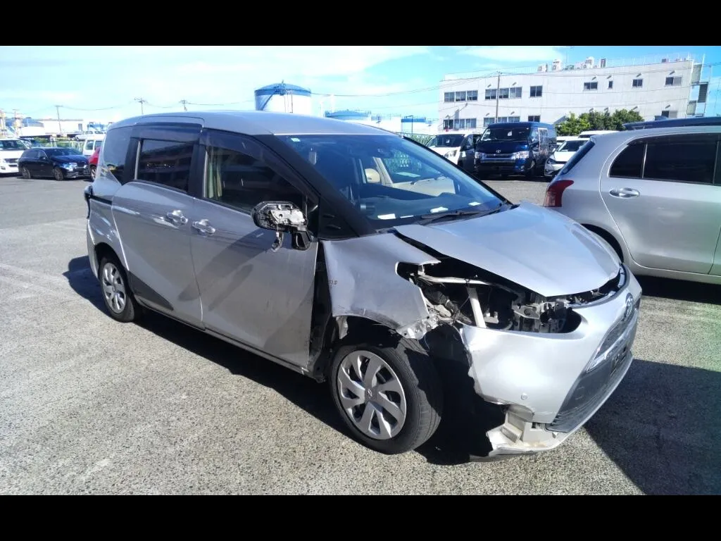 TOYOTA SIENTA HYBRID G
