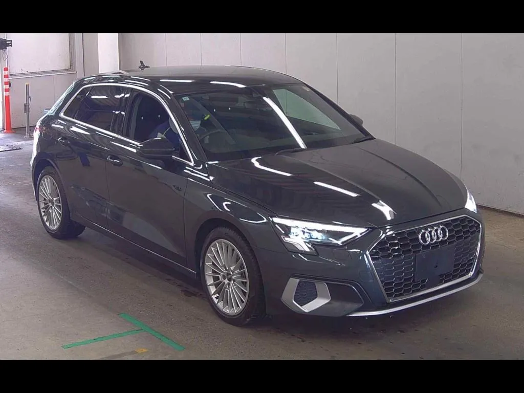 AUDI A3 5D SPORTBACK 30TFSI ADVANCED