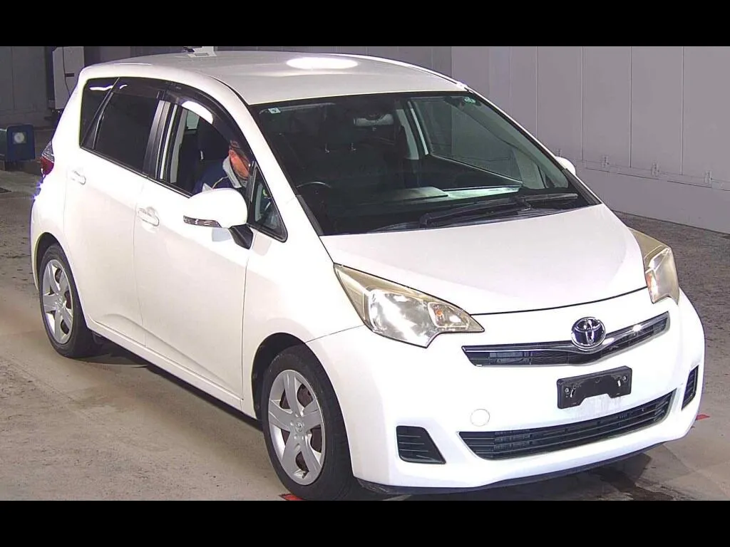 TOYOTA RACTIS G