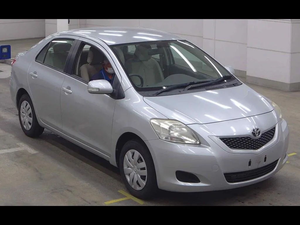 TOYOTA BELTA X