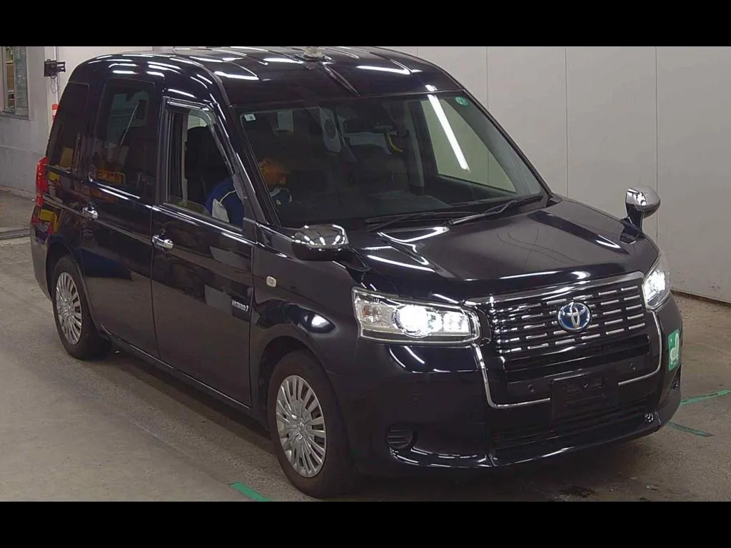 TOYOTA JPN TAXI TAKUMI KOIAI LIMITED CAR