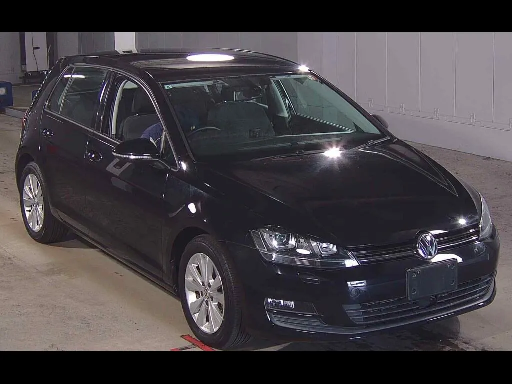VOLKSWAGEN GOLF 5D TSI TREND LINE BLUEMOTION TECHNOLOGY