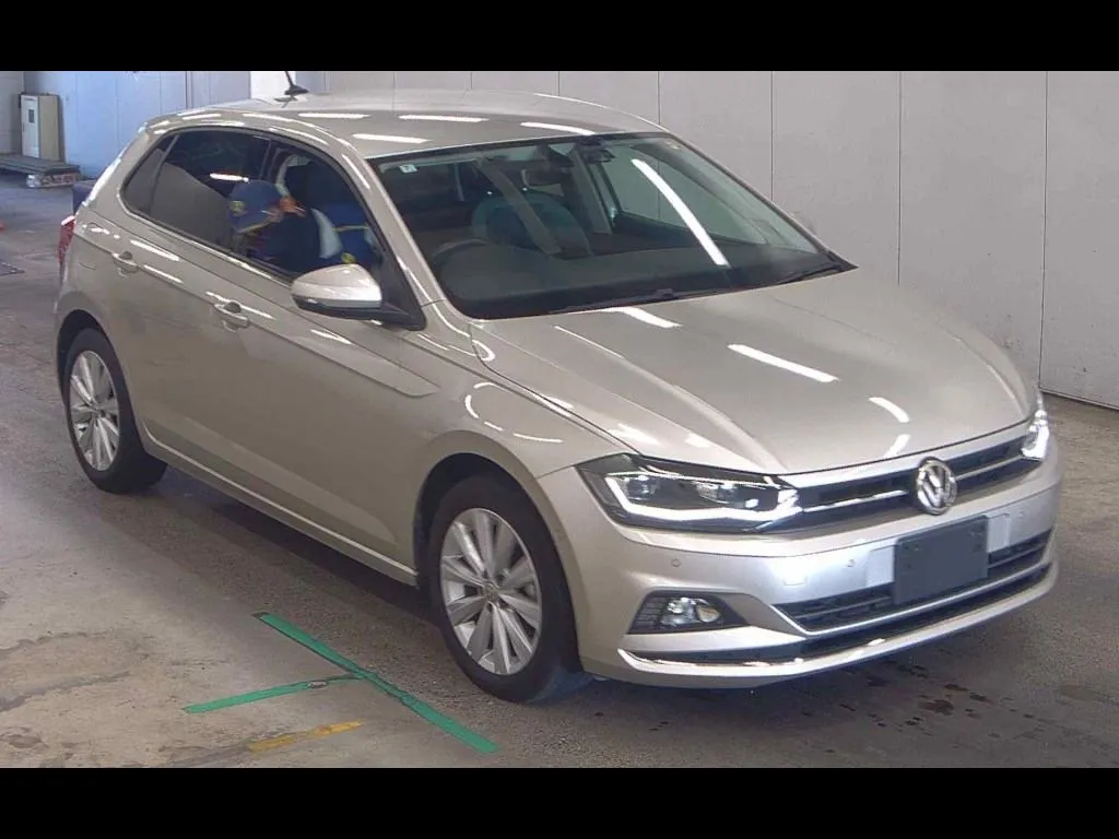VOLKSWAGEN POLO 5D TSI HIGH LINE