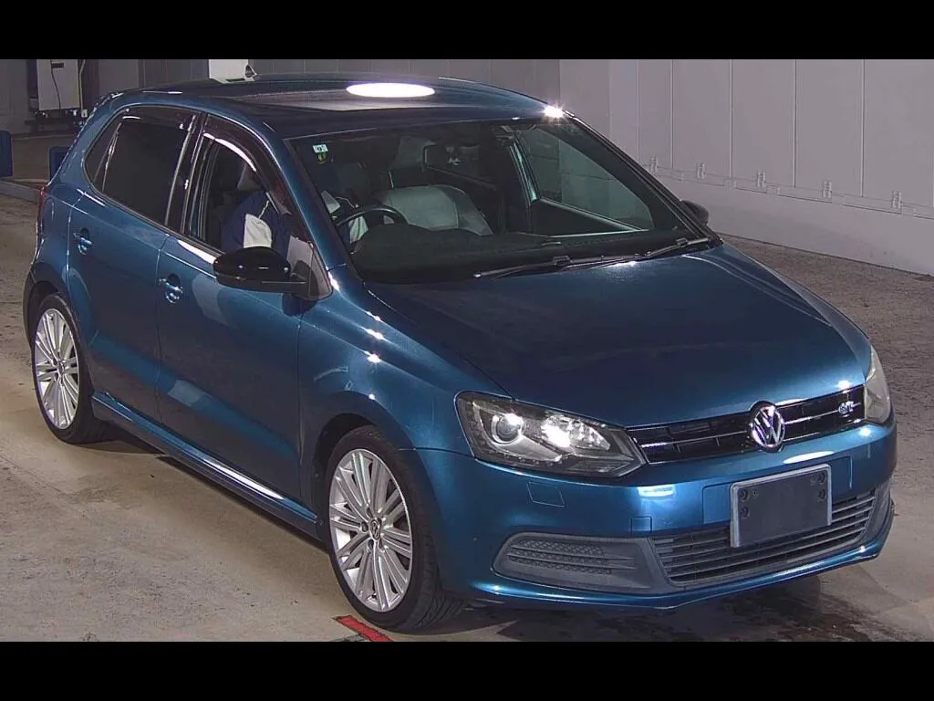 VOLKSWAGEN POLO 5D BLUE GT BLUEMOTION