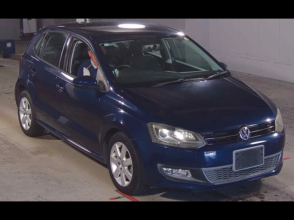 VOLKSWAGEN POLO 5D TSI HIGH LINE