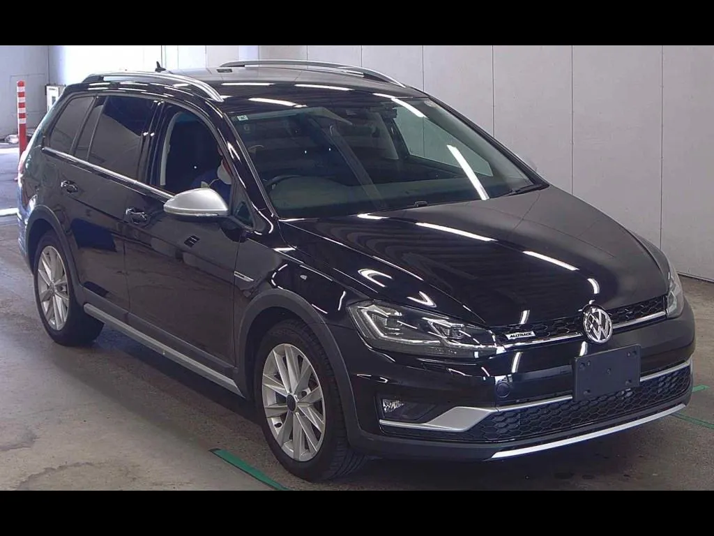 VOLKSWAGEN GOLF ALLTRACK 4WD TSI 4MOTION
