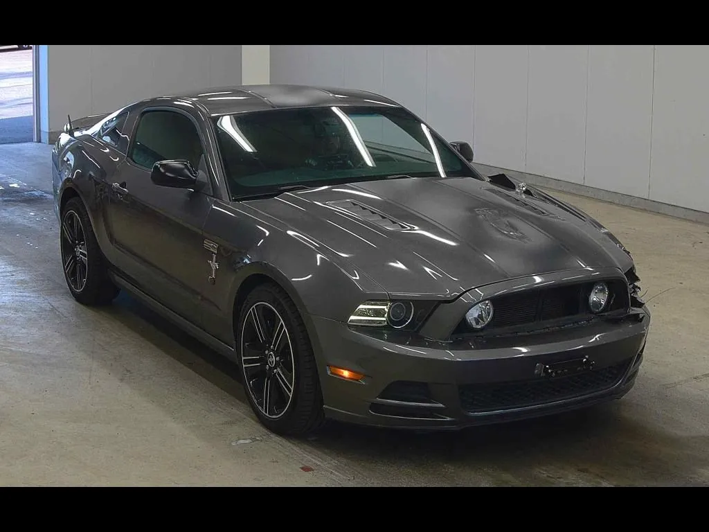 FORD MUSTANG CP V8 GT PREMIUM