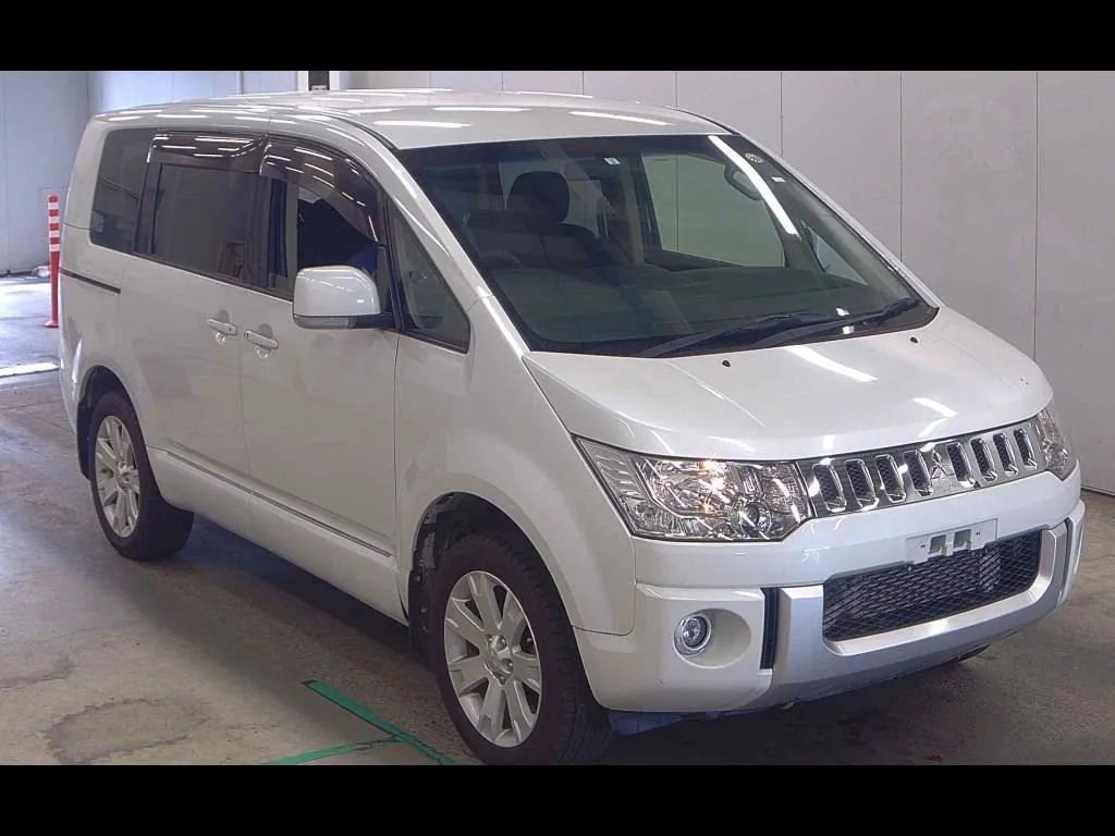 MITSUBISHI DELICA D:5 4WD D POWER PACKAGE
