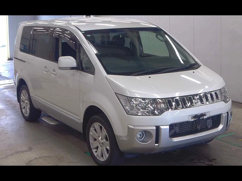 MITSUBISHI DELICA D:5 4WD D POWER PACKAGE