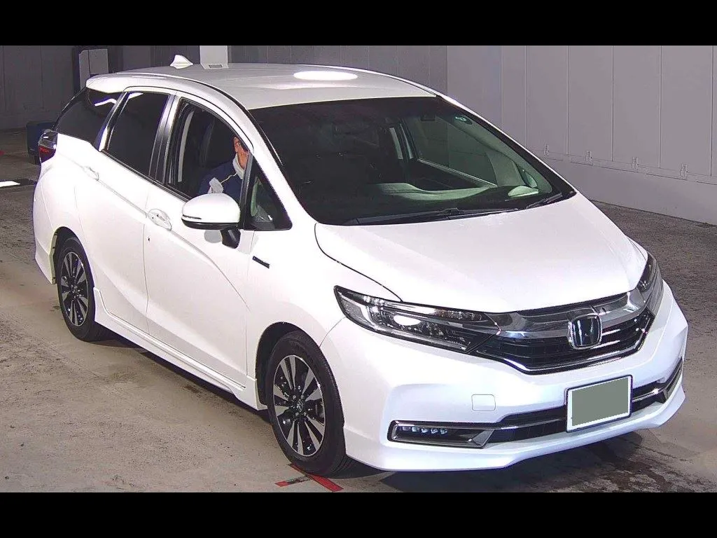 HONDA SHUTTLE HYBRID X HONDA SENSING