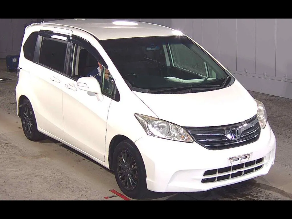 HONDA FREED G JUST SELECTION