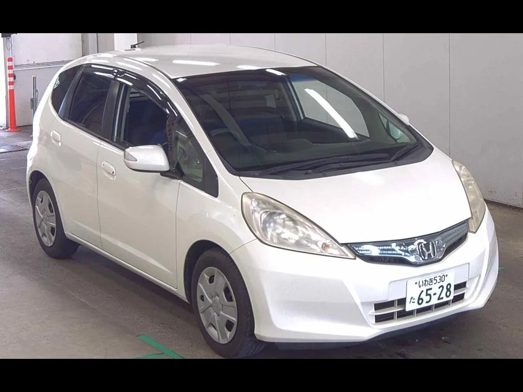 HONDA FIT HYBRID SMART SELECTION