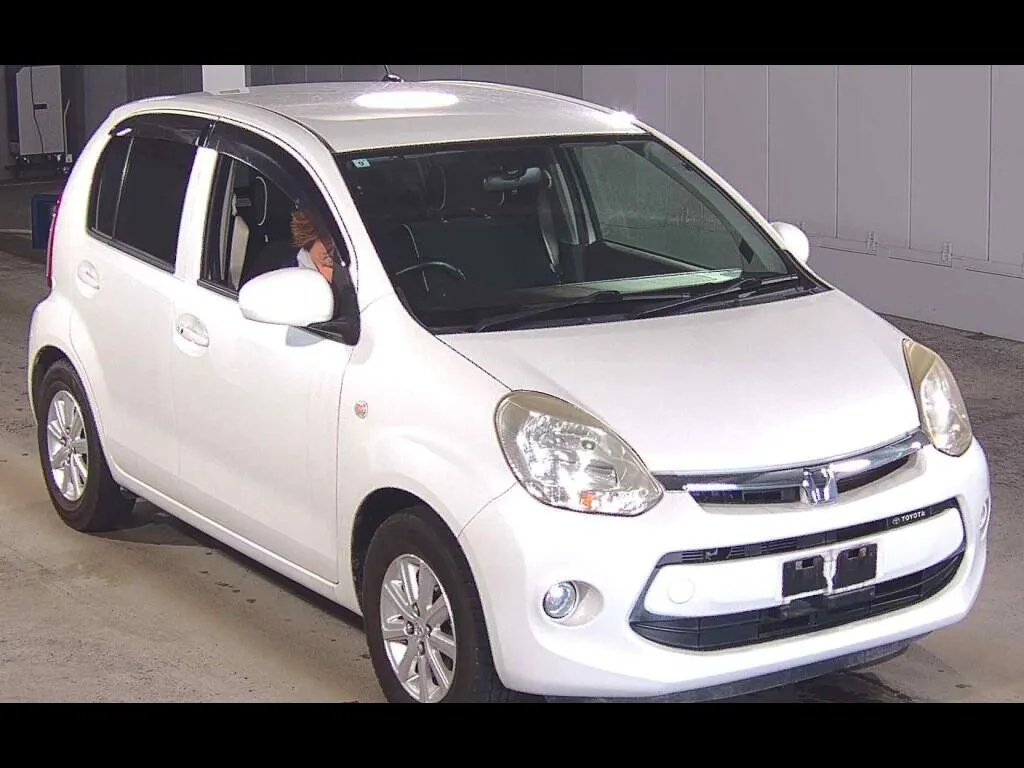 TOYOTA PASSO 1.0X L PACKAGE KIRIRI