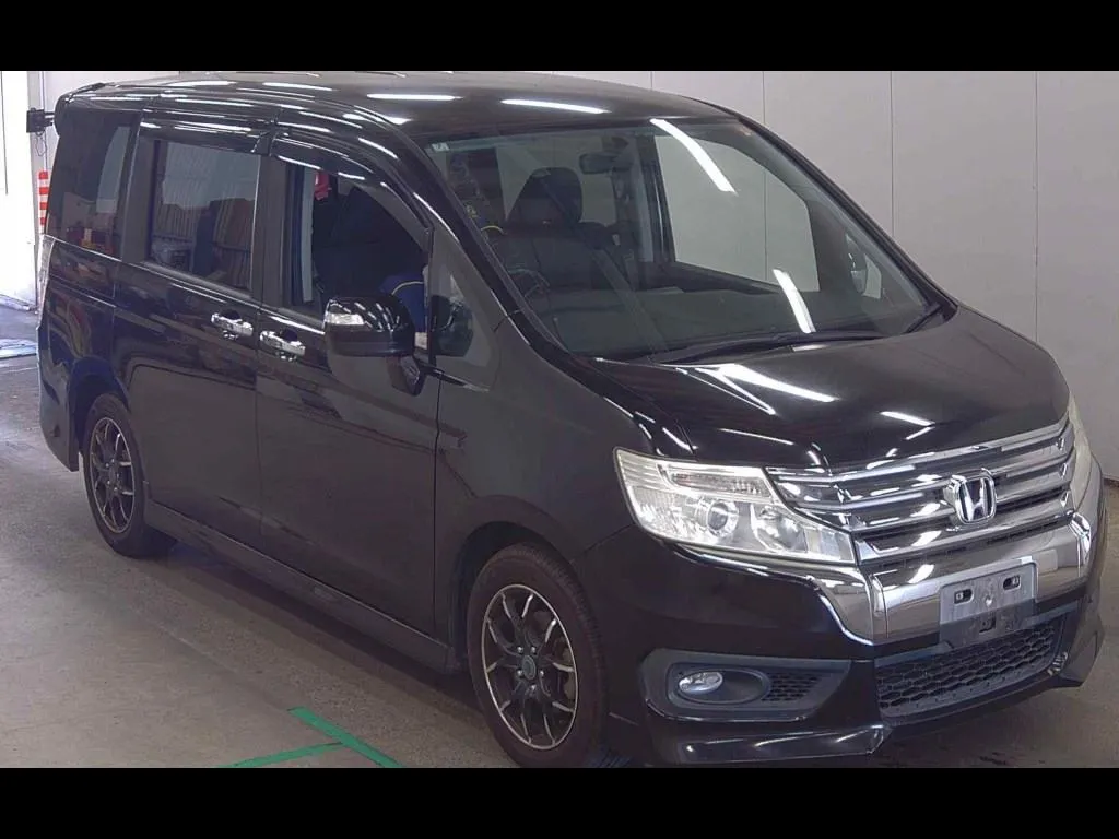 HONDA STEPWAGON SPADA S