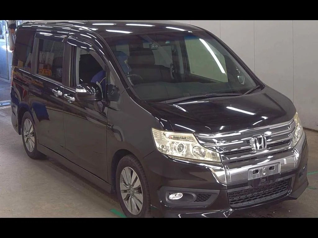 HONDA STEPWAGON SPADA Z INTER NAVI SELECTION