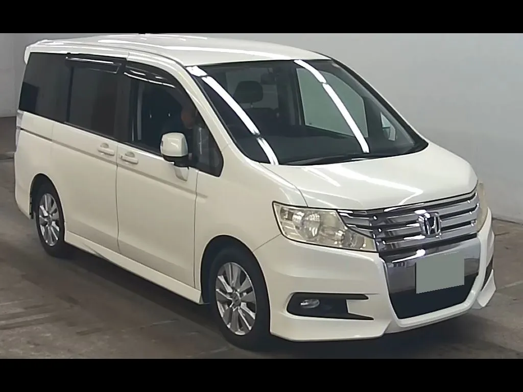 HONDA STEPWAGON SPADA S