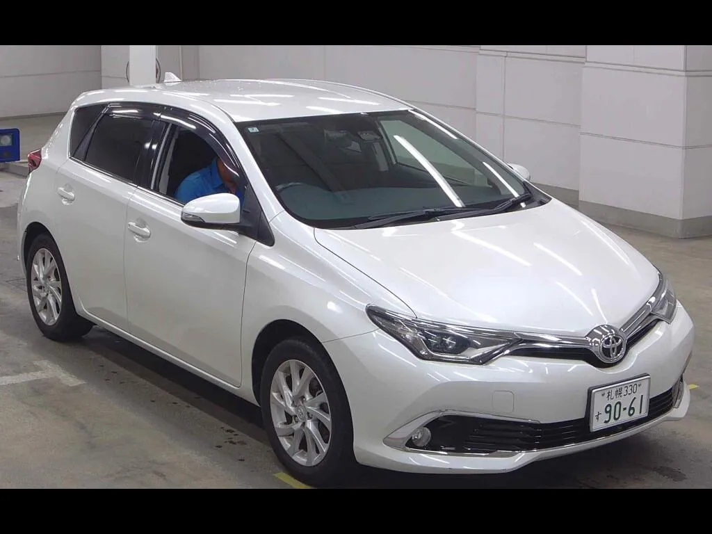 TOYOTA AURIS 4WD 150X S PACKAGE