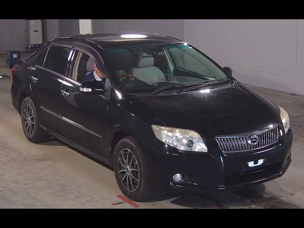 TOYOTA COROLLA AXIO 4WD LUXEL