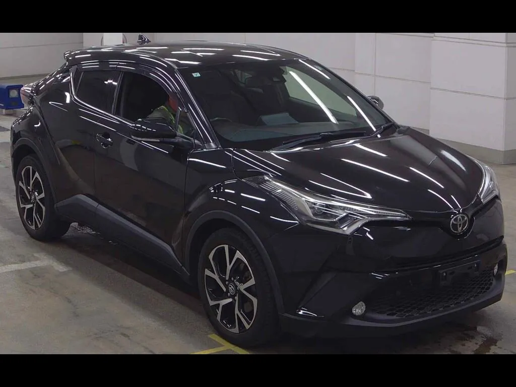 TOYOTA C-HR 4WD G-T
