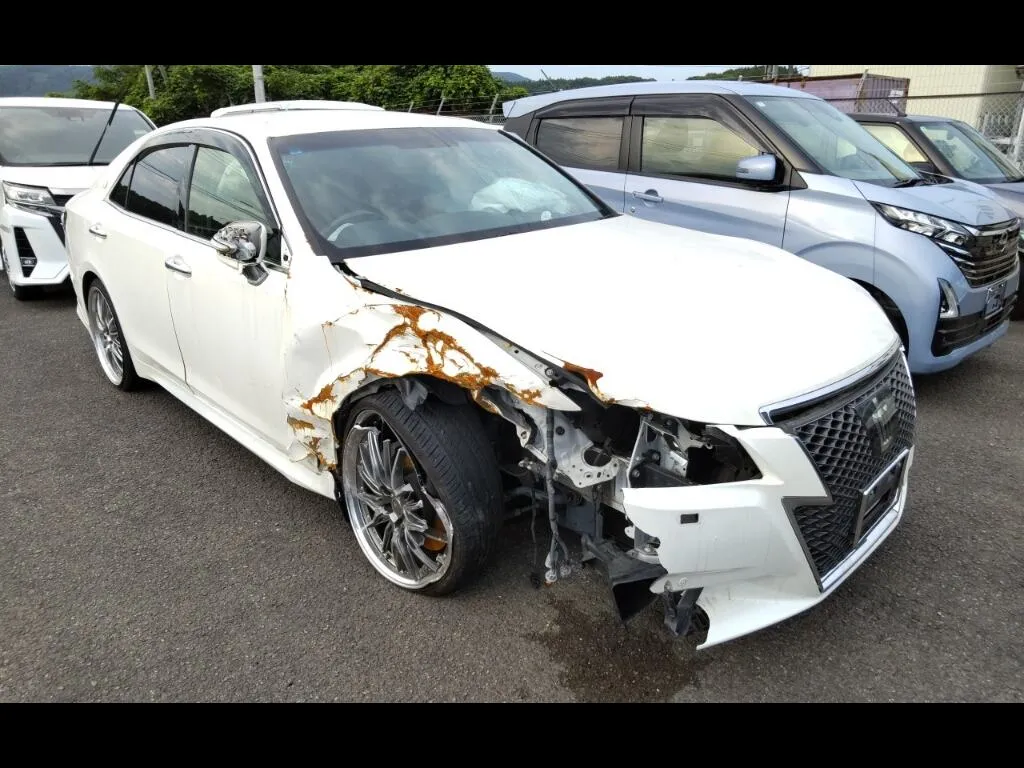 TOYOTA CROWN 4D ATHLETE G