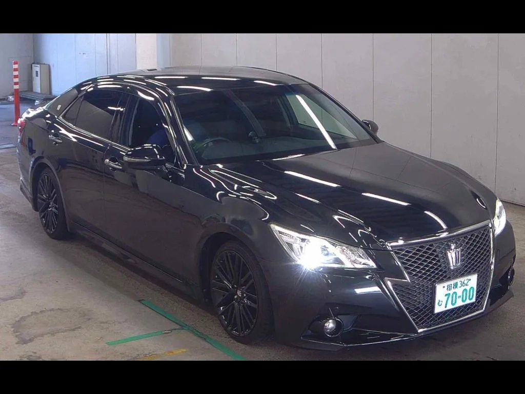 TOYOTA CROWN 4D ATHLETE S