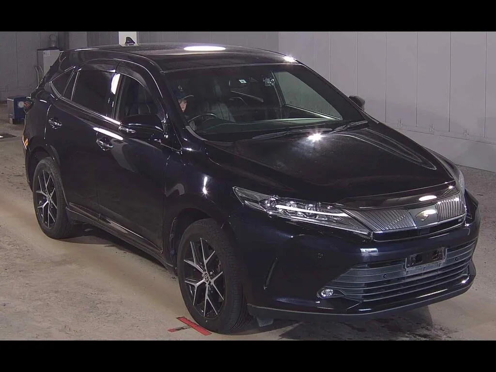 TOYOTA HARRIER PREMIUM STYLE NOIR
