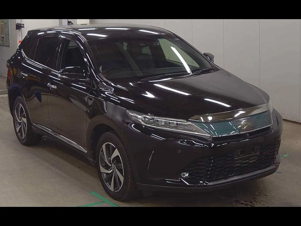 TOYOTA HARRIER PROGRESS METAL AND LEATHER PACKAGE
