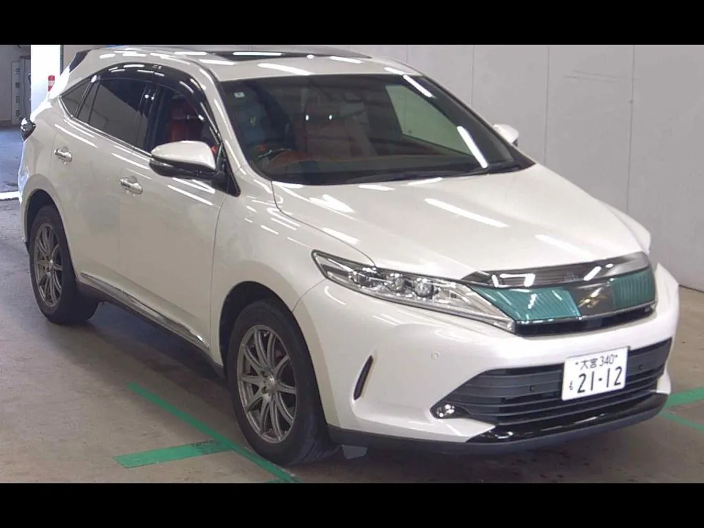 TOYOTA HARRIER PREMIUM