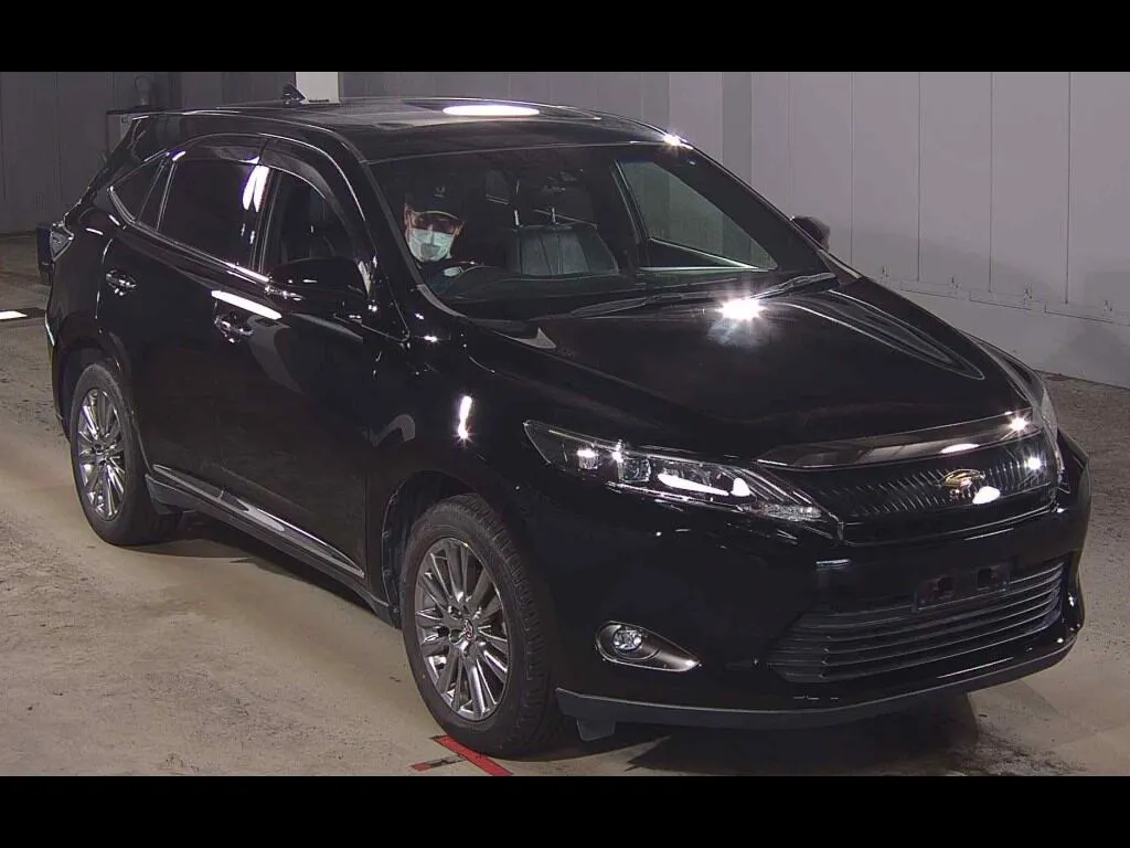 TOYOTA HARRIER PREMIUM