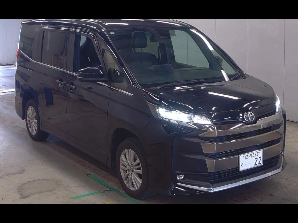 TOYOTA NOAH 4WD S-Z