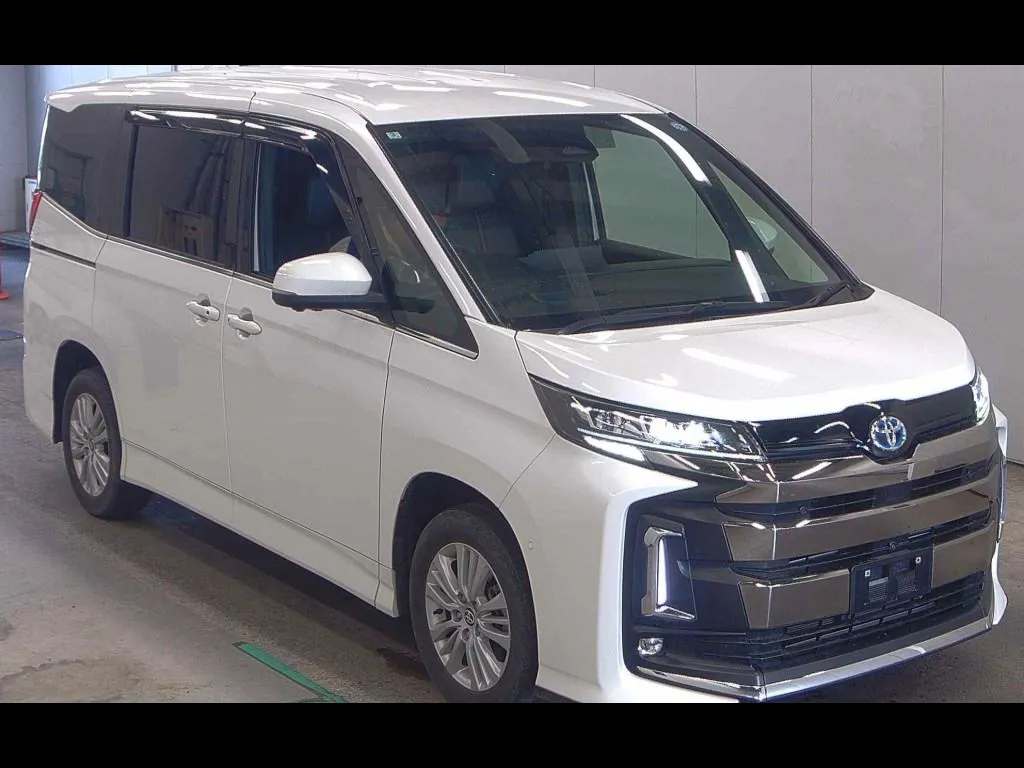 TOYOTA NOAH 4WD HYBRID S-Z