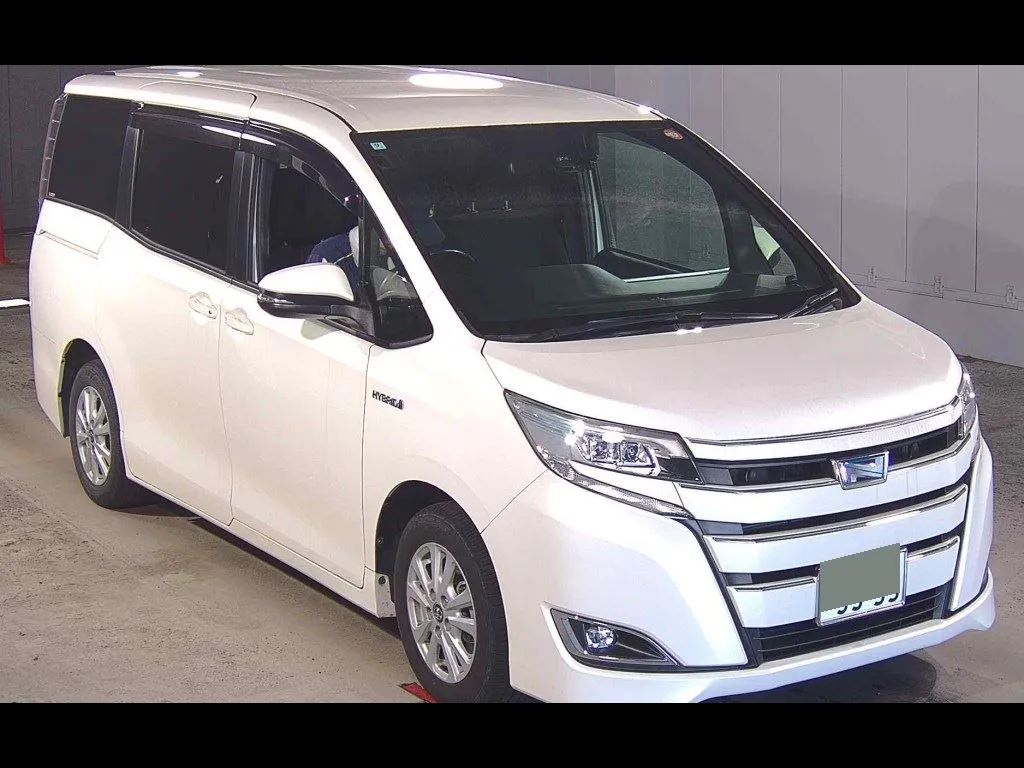 TOYOTA NOAH HYBRID G