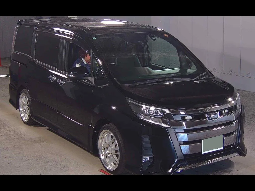 TOYOTA NOAH SI W×B