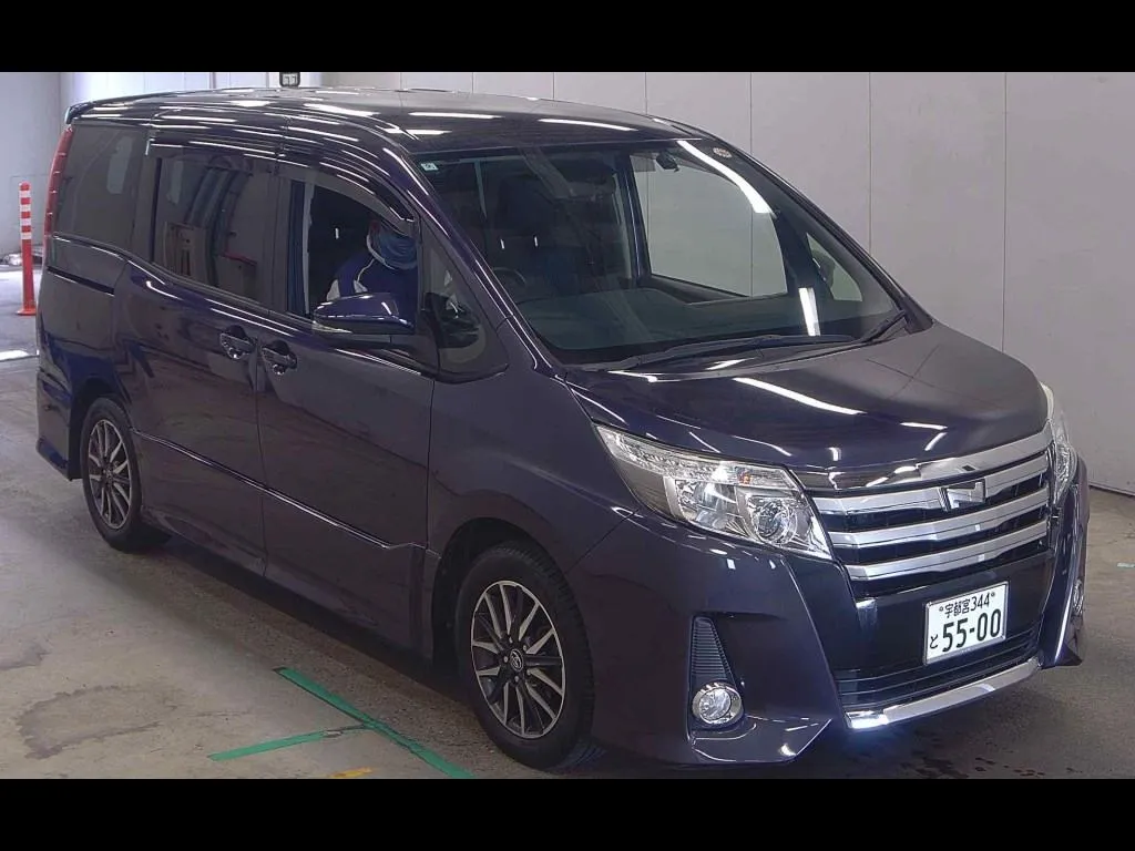 TOYOTA NOAH SI
