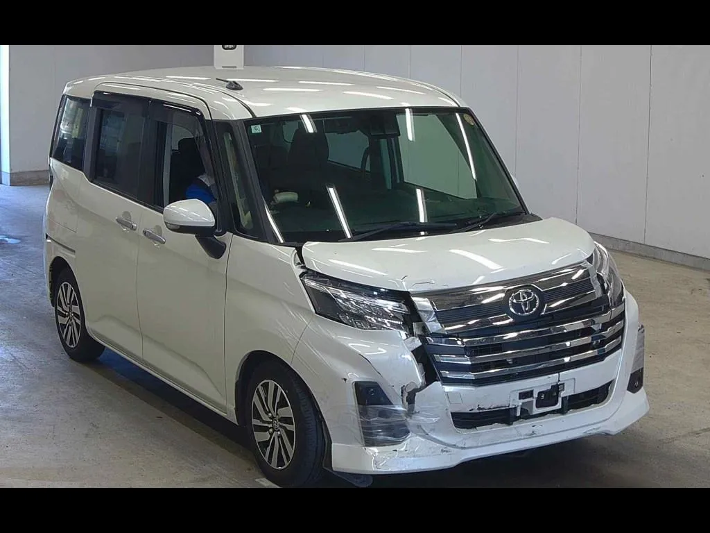 TOYOTA ROOMY 4WD CUSTOM G