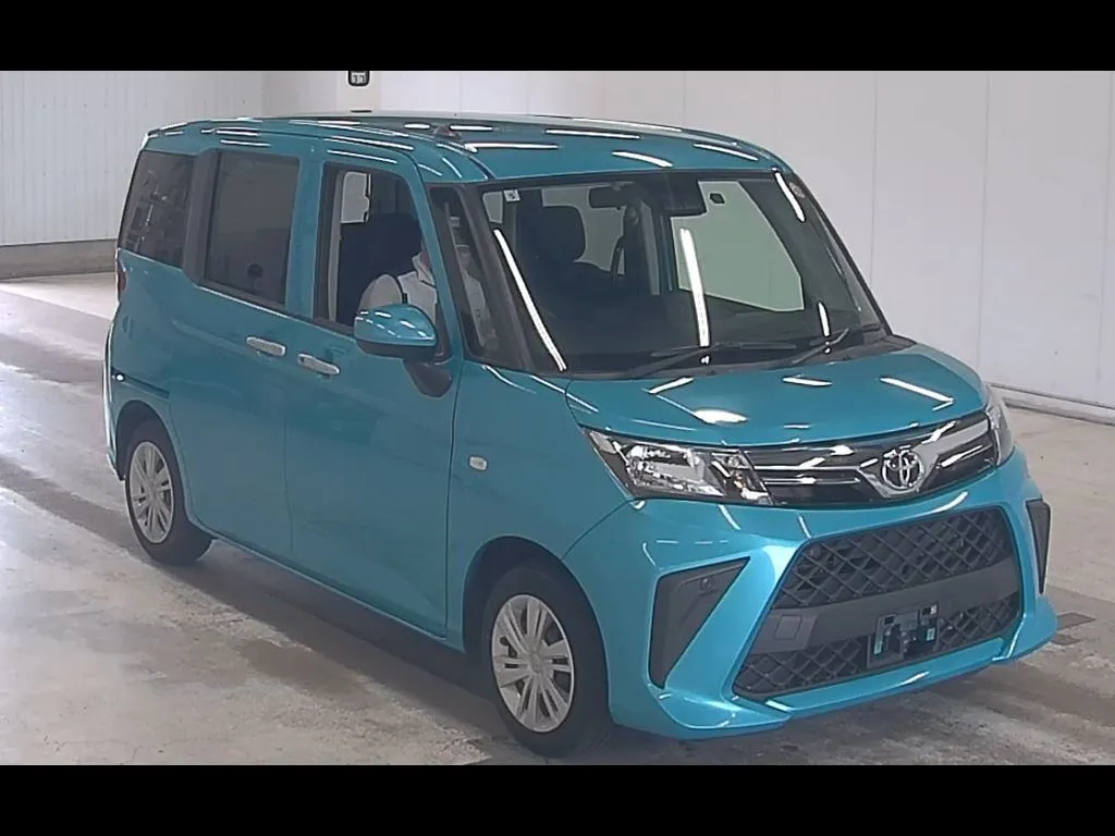TOYOTA ROOMY 4WD X