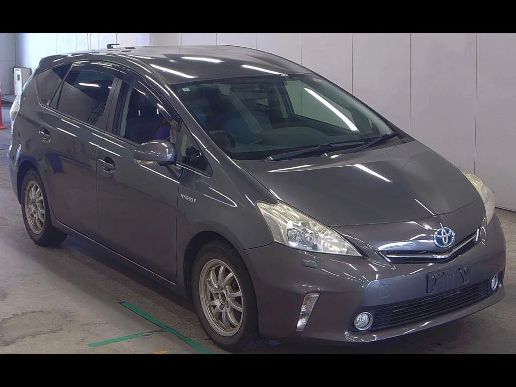 TOYOTA PRIUS ALPHA G