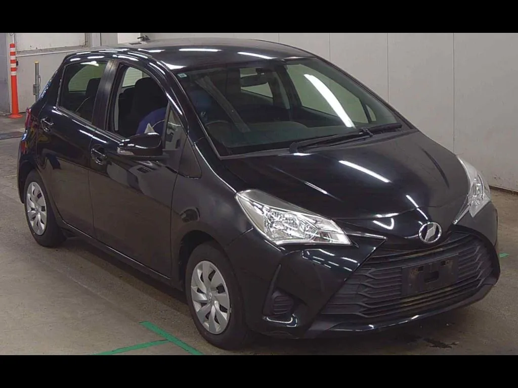 TOYOTA VITZ 5D F M PACKAGE
