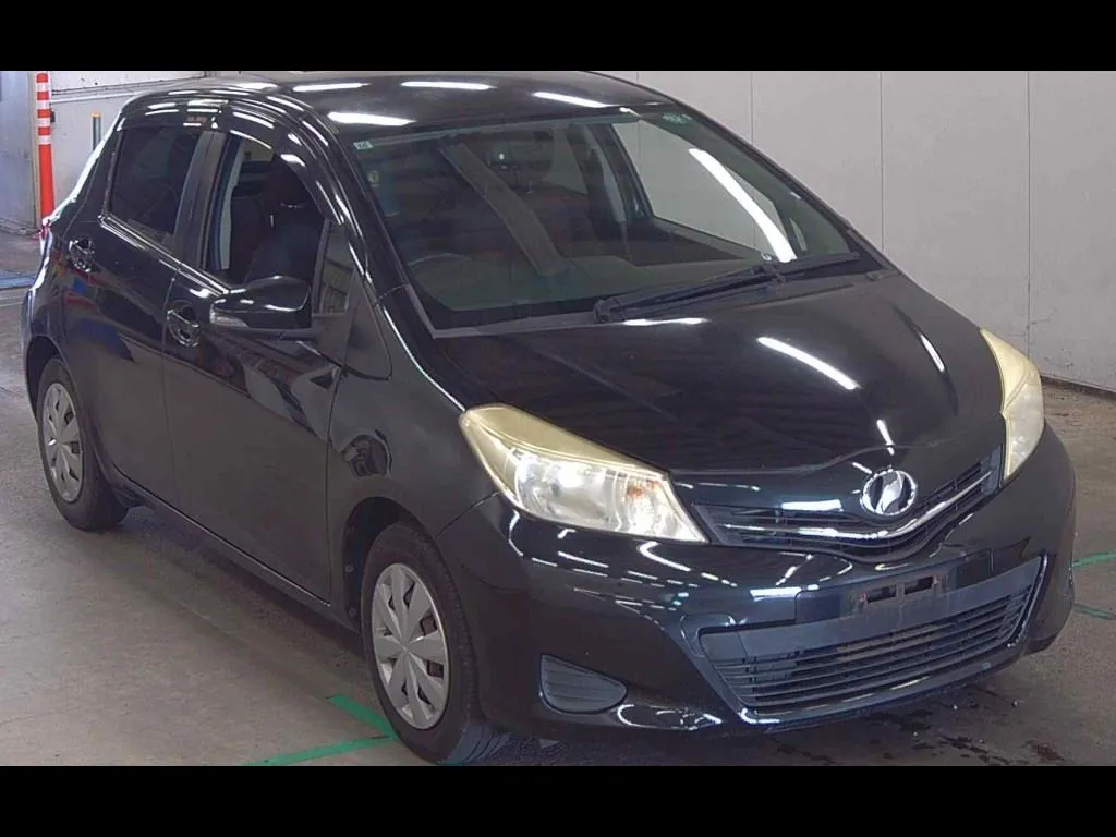 TOYOTA VITZ 5D JEWELA