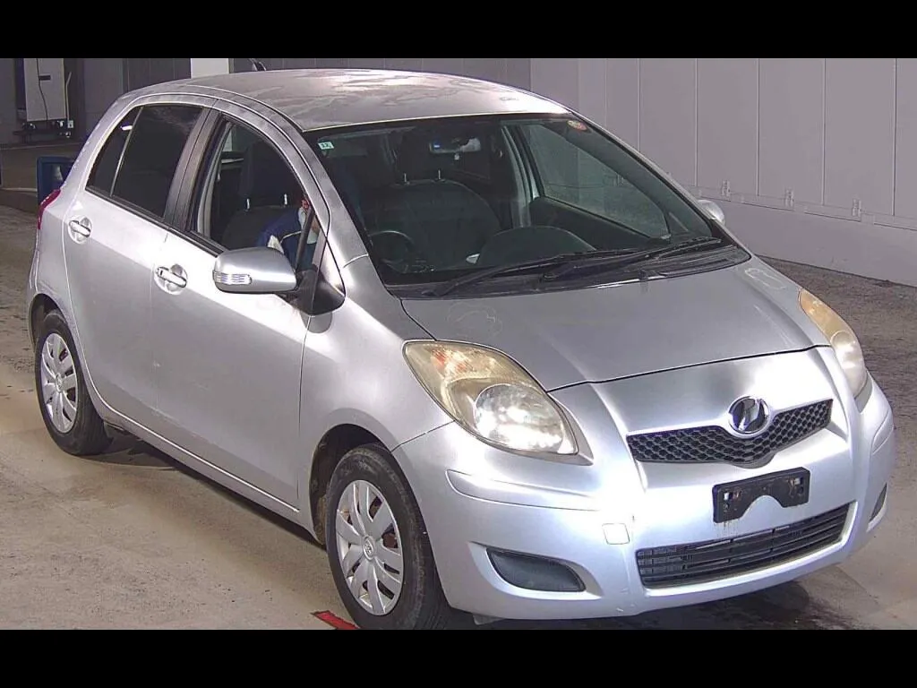 TOYOTA VITZ 5D F LIMITED Ⅱ